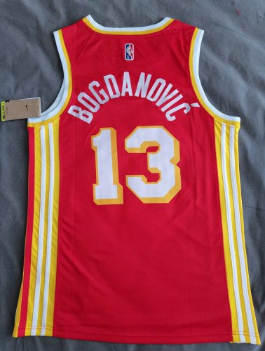 Maillot Hawks Bogdanovic 13 Rouge avec le logo Nike en diamant