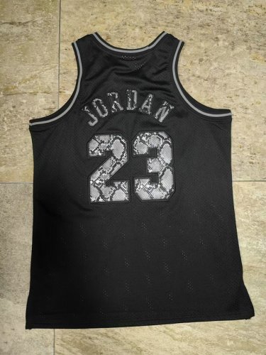 Maillot de Basket 23 Michael Jordan Chicago Bulls 1997-98 Leather Snakeskin